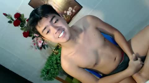 Snapshot of _cumwithrussel chatting on 06-14-26, 12:19 Russ online show from 06-14-26, 12:19