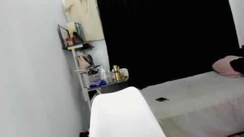 Snapshot of _diannamarie69_ chatting on 06-22-26, 08:33 dianna find true love online show from 06-22-26, 08:33