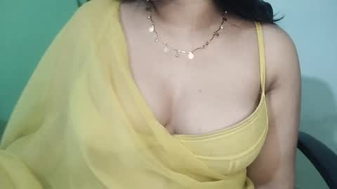 _dreamgirl_0 online show from 03-04-26, 10:10