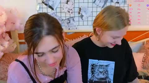 Lizzy  online show from 05-21-26, 10:50