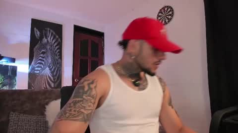 Snapshot of _emilio_escobar chatting on 06-10-26, 09:30 Emilio online show from 06-10-26, 09:30