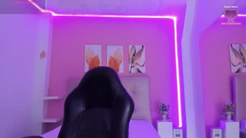 Emma  online show from 01-17-26, 07:39