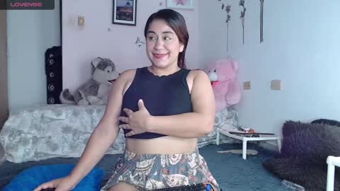 Snapshot of _emyligrey chatting on 12-31-24, 05:11 Emily Valencia online show from 12-31-24, 05:11