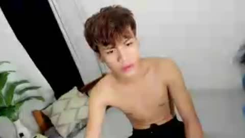 Snapshot of _gelo69_ chatting on 07-13-26, 04:32 _gelo69_ online show from 07-13-26, 04:32