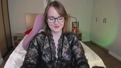 Snapshot of _gingermean_ chatting on 06-25-26, 09:36 GingerMean online show from 06-25-26, 09:36