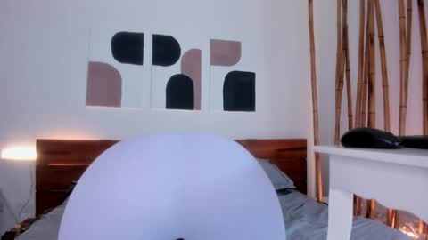 Hanna johnson online show from 05-31-26, 05:59