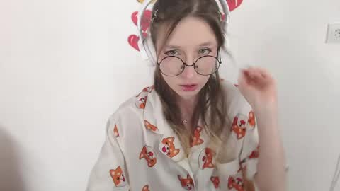 Snapshot of _hanna_moon_ chatting on 04-22-26, 10:06 Hannaolotl online show from 04-22-26, 10:06