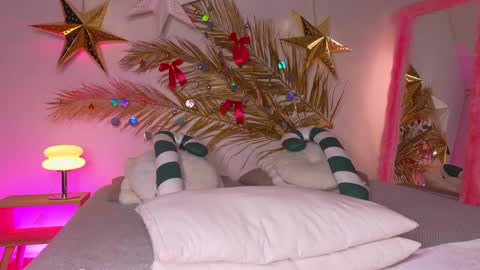 Holly online show from 01-20-25, 05:48