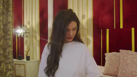 _hot_neighbour online show from 05-30-26, 03:58