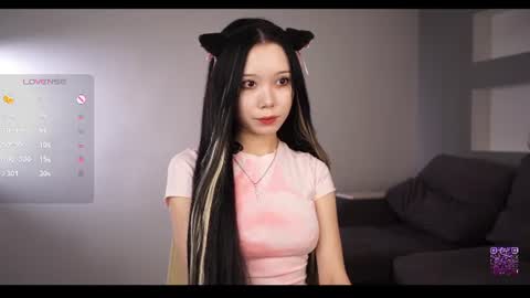 you Mia online show from 06-26-26, 04:33