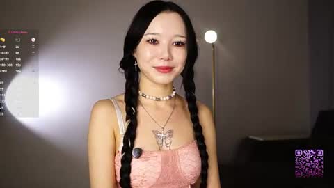 you Mia online show from 08-05-26, 04:32