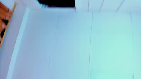 Snapshot of _isalittlestar_ chatting on 05-08-26, 03:45 ISABELLA online show from 05-08-26, 03:45