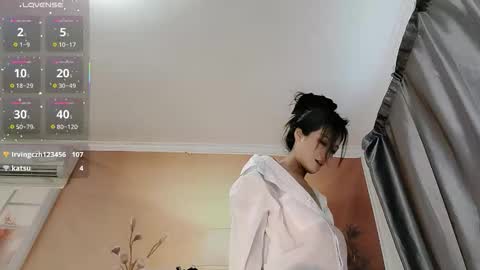 Snapshot of _iuiu_ chatting on 03-04-26, 05:13 UU online show from 03-04-26, 05:13
