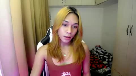 Snapshot of _iwantyourx chatting on 12-03-25, 09:07 KIA online show from 12-03-25, 09:07