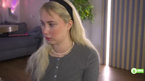 Snapshot of _kateline_ chatting on 03-24-26, 04:12 Kate online show from 03-24-26, 04:12