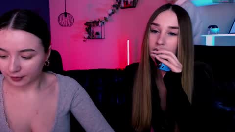 _kellykitten_ online show from 03-24-26, 09:58