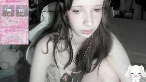  kuro  online show from 03-25-26, 09:04