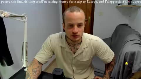 Snapshot of _layne chatting on 06-16-26, 03:25 Layne online show from 06-16-26, 03:25