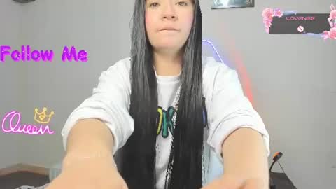 Mily online show from 07-23-26, 10:19