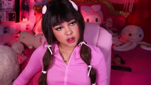 _little_glrl_ online show from 05-17-26, 10:28