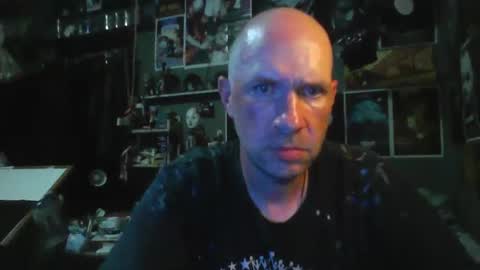 That guy online show from 05-18-26, 04:07