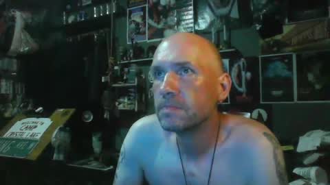 That guy online show from 07-09-26, 01:09