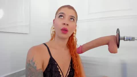 Mia  online show from 06-09-26, 11:55
