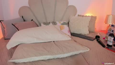 _luuciana_ online show from 05-16-26, 10:36