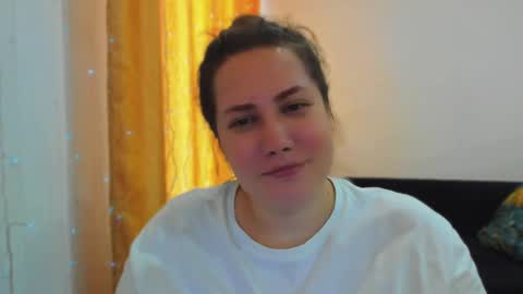 Snapshot of _madalexa_ chatting on 05-06-26, 04:30 Alexa online show from 05-06-26, 04:30