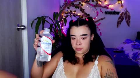 Snapshot of _marcela_wi chatting on 06-25-26, 10:58 Marce online show from 06-25-26, 10:58