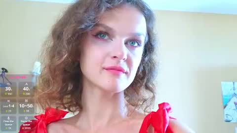 Snapshot of _masterpiece__ chatting on 07-05-26, 08:43 Sophia online show from 07-05-26, 08:43