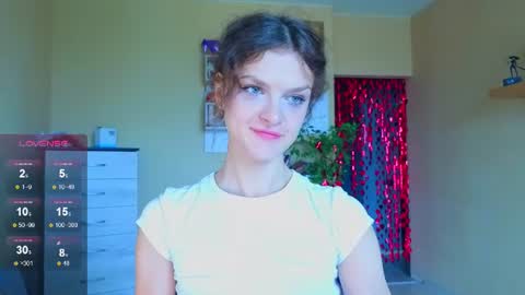 Snapshot of _masterpiece__ chatting on 07-26-26, 08:21 Sophia online show from 07-26-26, 08:21
