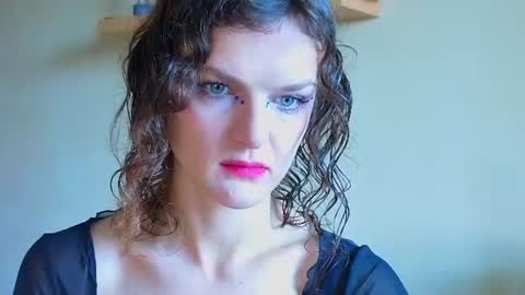 Snapshot of _masterpiece__ chatting on 07-31-26, 08:47 Sophia online show from 07-31-26, 08:47