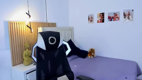 _matthew_santos_ online show from 04-17-26, 12:35