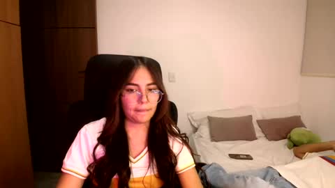 max and abby online show from 06-17-26, 11:16