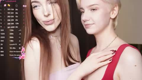 Elva and Kate  online show from 03-08-26, 07:45