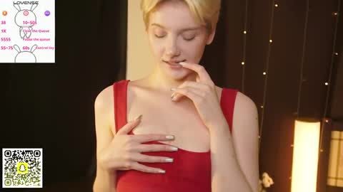 Elva and Kate  online show from 05-31-26, 06:31