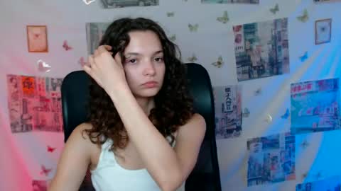 Snapshot of _megasta chatting on 06-18-26, 12:09 Susie online show from 06-18-26, 12:09