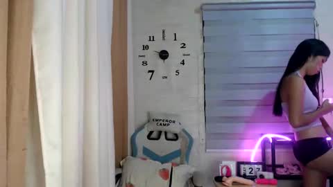 Melly online show from 05-27-26, 02:03