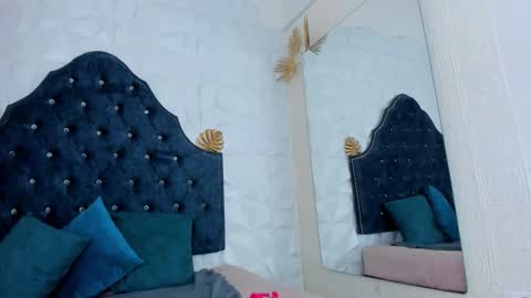 _mia_milf_ online show from 03-29-26, 03:17