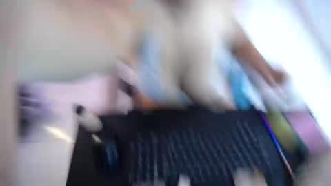  Mia  online show from 04-17-26, 01:14