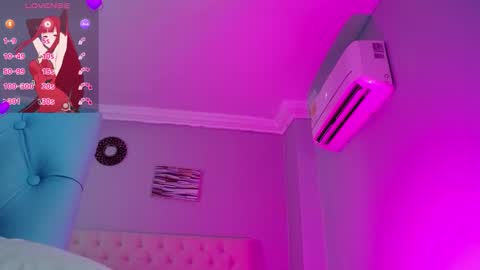 Snapshot of _miia_sweet chatting on 01-14-26, 11:27 Paula online show from 01-14-26, 11:27