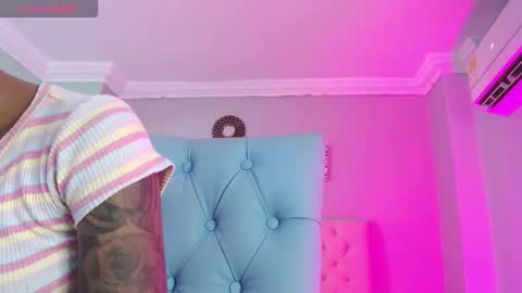 Snapshot of _miia_sweet chatting on 02-21-26, 11:11 Paula online show from 02-21-26, 11:11