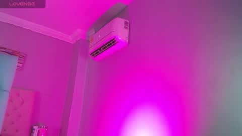 Snapshot of _miia_sweet chatting on 02-24-26, 11:19 Paula online show from 02-24-26, 11:19