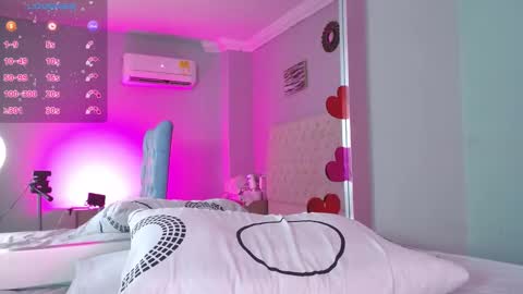 Snapshot of _miia_sweet chatting on 03-01-26, 11:23 Paula online show from 03-01-26, 11:23