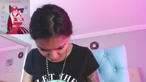 Snapshot of _miia_sweet chatting on 03-18-26, 11:13 Paula online show from 03-18-26, 11:13