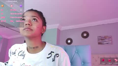 Snapshot of _miia_sweet chatting on 03-21-26, 11:15 Paula online show from 03-21-26, 11:15