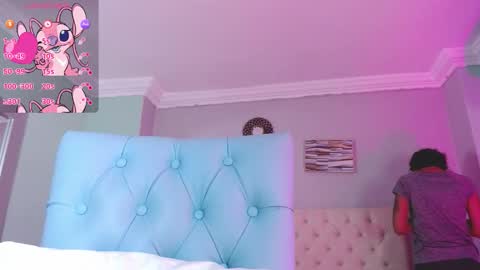 Snapshot of _miia_sweet chatting on 03-23-26, 11:25 Paula online show from 03-23-26, 11:25