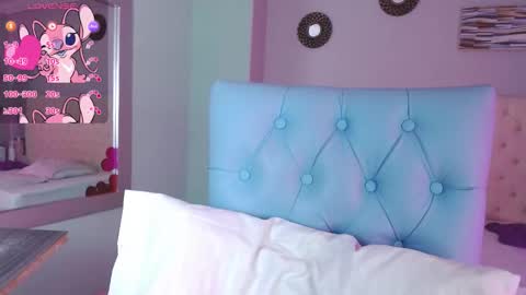 Snapshot of _miia_sweet chatting on 03-28-26, 11:21 Paula online show from 03-28-26, 11:21