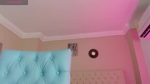 Snapshot of _miia_sweet chatting on 04-11-26, 11:14 Paula online show from 04-11-26, 11:14